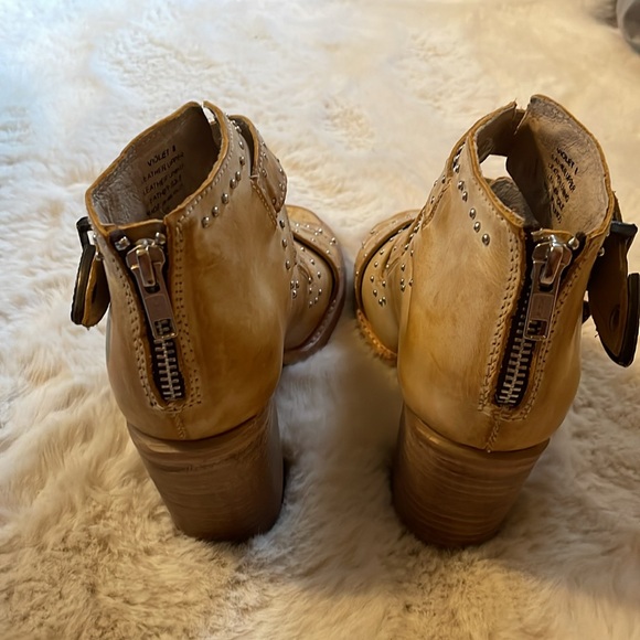 Freebird Violet Boots - Picture 4 of 7